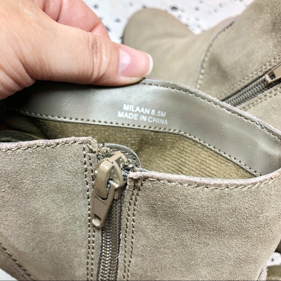 Steve Madden Milaan Taupe Suede Booties Sz 8.5 - Picture 11 of 11